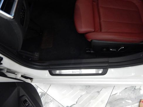 Used 2025 BMW 330i xDrive Sedan w/ M Sport Package image 13