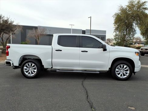 Used 2025 Chevrolet Silverado 1500 Custom image 6