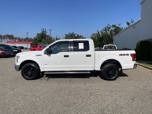Used 2017 Ford F150 XLT w/ Trailer Tow Package AWD/4WD image 6