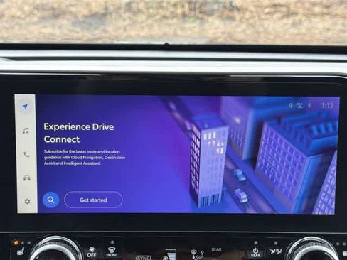 Used 2023 Toyota Highlander Limited image 13