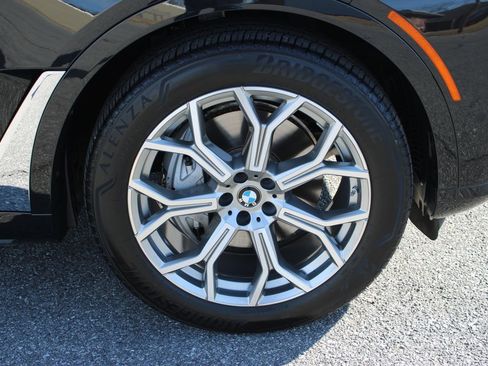 Used 2025 BMW X7 xDrive40i image 37