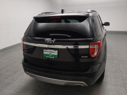 Used 2017 Ford Explorer XLT w/ Equipment Group 201A AWD/4WD image 7