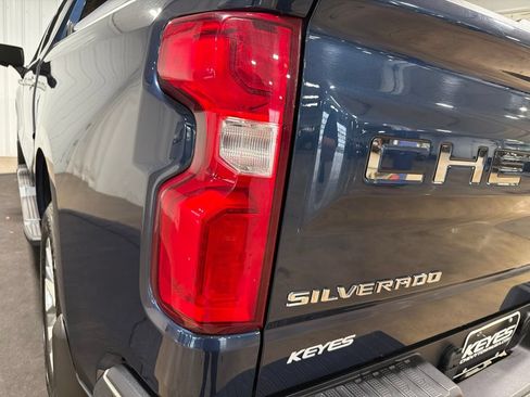 Used 2020 Chevrolet Silverado 1500 LTZ w/ LTZ Plus Package AWD/4WD image 15