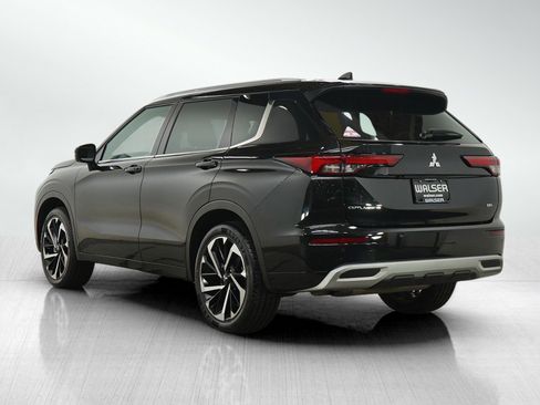 Used 2022 Mitsubishi Outlander SEL FWD image 3