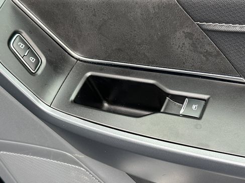 Used 2024 Ford F150 XLT w/ Mobile Office Package image 21