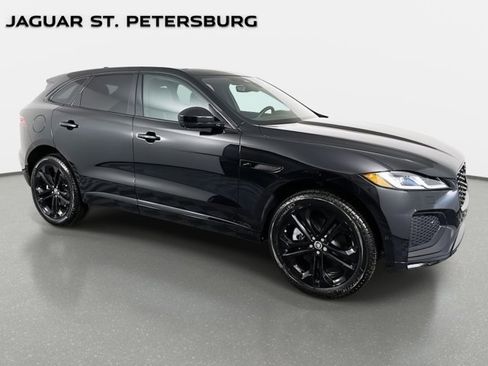 New 2026 Jaguar F-PACE R-Dynamic S image 3