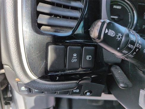 Used 2020 Mitsubishi Outlander GT image 18