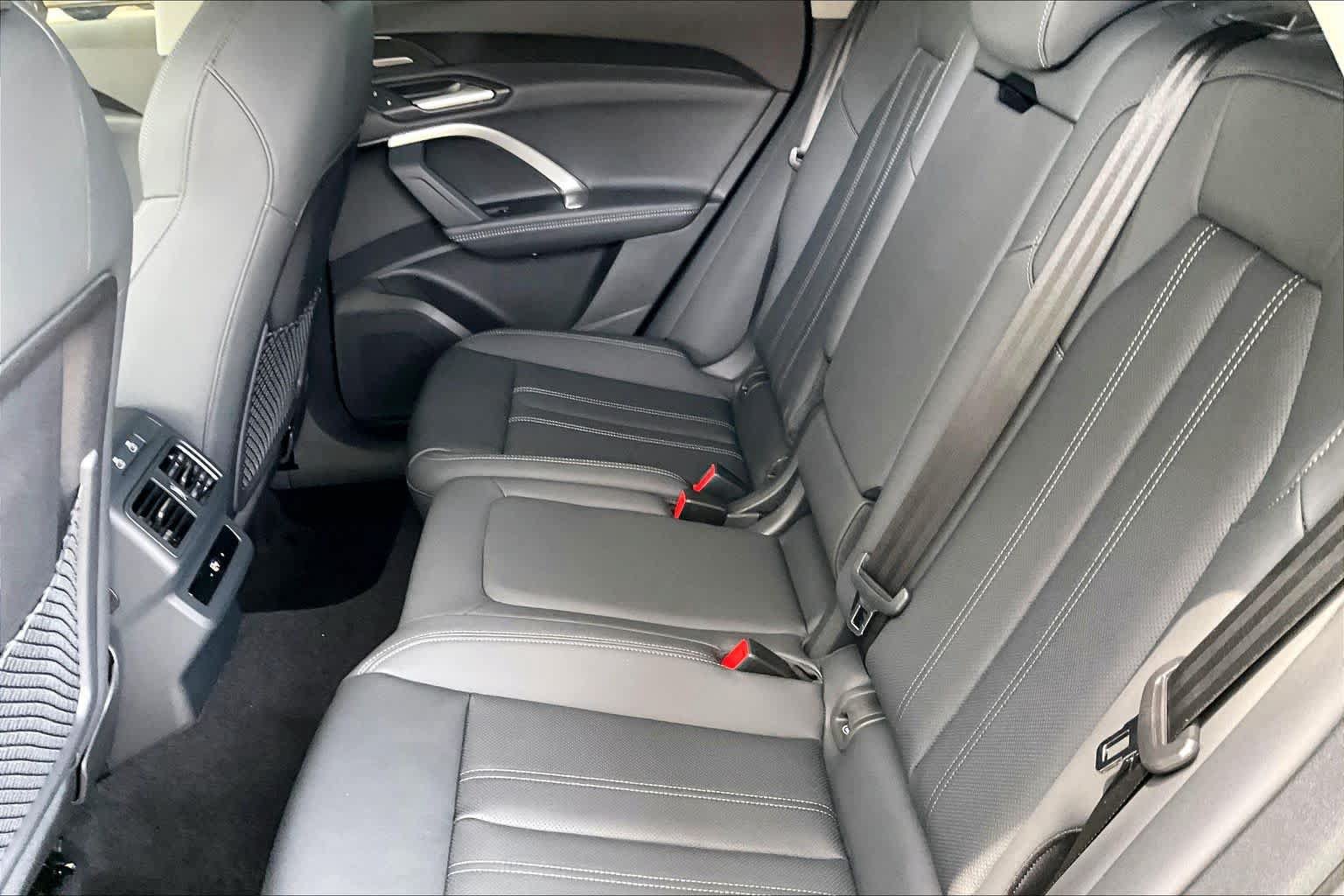 New 2026 Audi Q5 Premium w/ Premium Plus AWD/4WD image 17