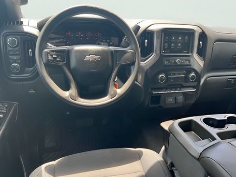 Used 2019 Chevrolet Silverado 1500 Custom Trail Boss w/ Custom Convenience Package AWD/4WD image 15
