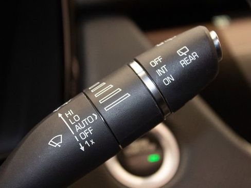 Used 2018 Cadillac XT5 Premium Luxury image 26