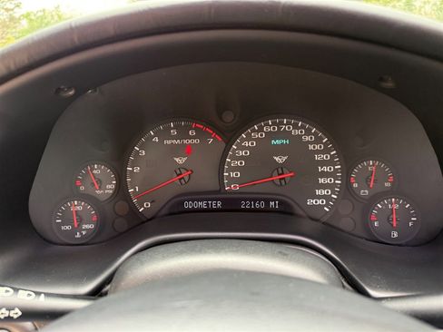 Used 2004 Chevrolet Corvette Coupe w/ Roof Package image 50