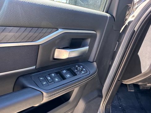 New 2026 RAM 2500 Big Horn AWD/4WD image 16