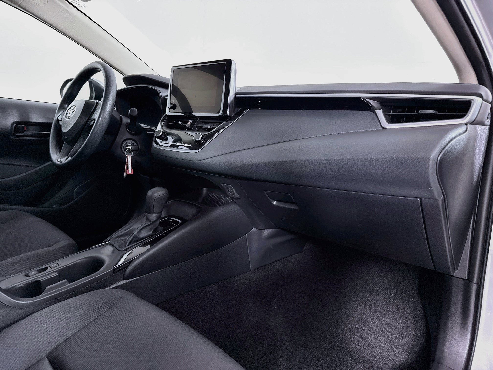 Certified 2026 Toyota Corolla LE FWD image 28