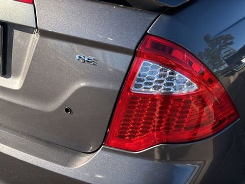 Used 2011 Ford Fusion SE w/ 202A Rapid Spec Order Code image 36