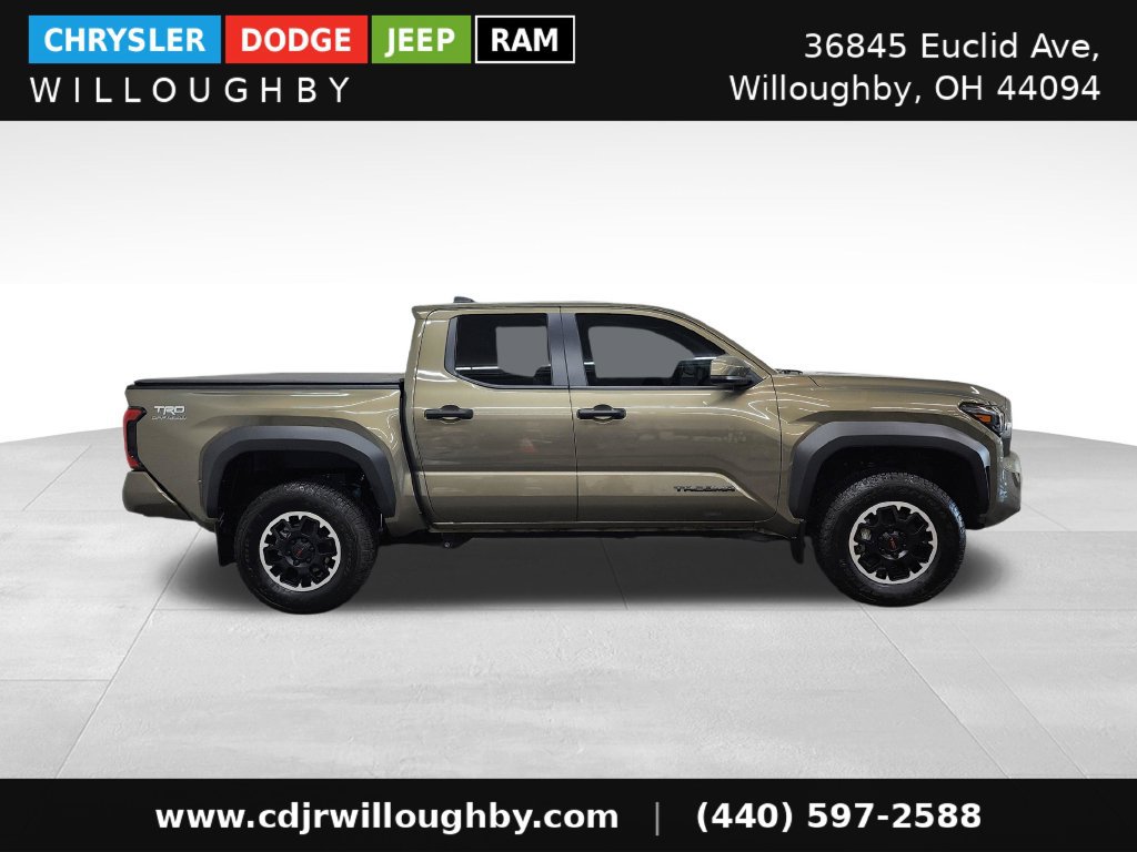 Used 2024 Toyota Tacoma TRD Off-Road AWD/4WD image 4