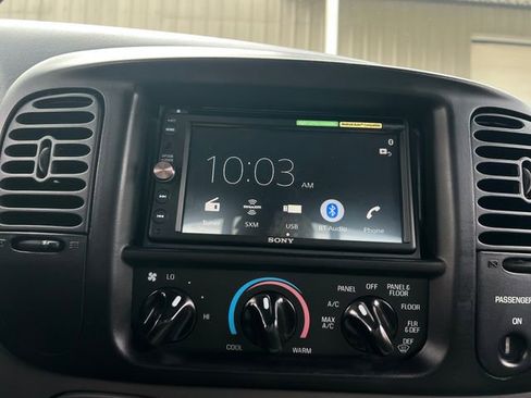 Used 2001 Ford F150 Lightning image 18