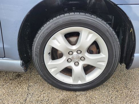 Used 2006 Toyota Matrix XR image 29