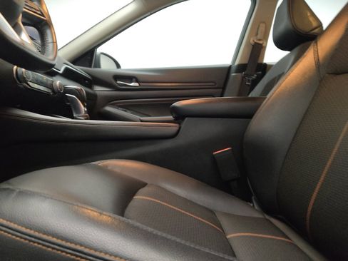 Used 2020 Nissan Altima 2.5 SR AWD/4WD image 17