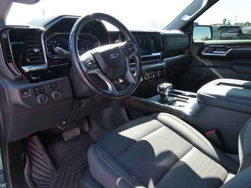 Used 2022 Chevrolet Silverado 1500 LT Trail Boss w/ Protection Package image 16