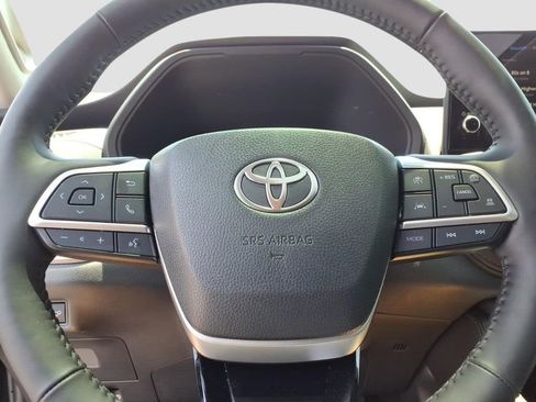 Used 2026 Toyota Grand Highlander AWD image 26