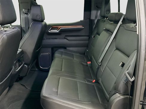 Used 2022 GMC Sierra 1500 Denali image 5