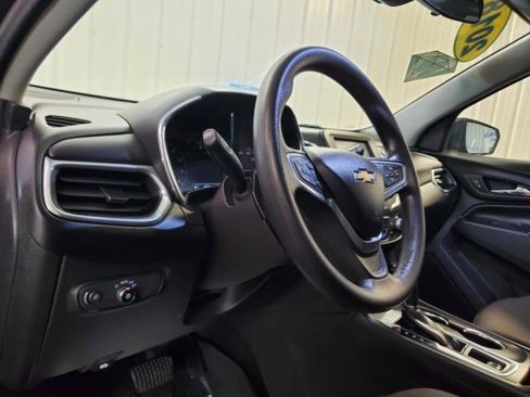 Used 2018 Chevrolet Equinox LT FWD image 15