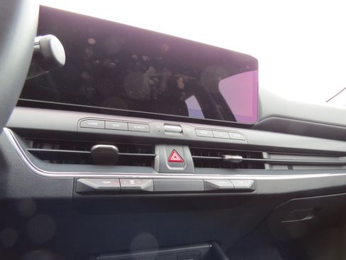 Used 2025 Kia K4 EX image 18