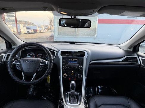 Used 2013 Ford Fusion SE image 18