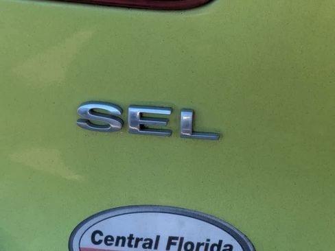 Used 2011 Ford Fiesta SEL image 9