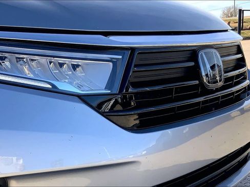 Used 2024 Honda Odyssey EX-L image 27