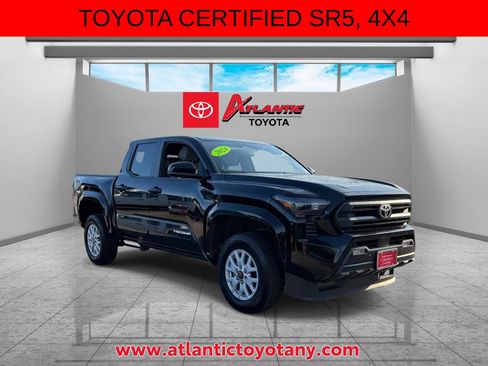 Certified 2024 Toyota Tacoma SR5 AWD/4WD image 1