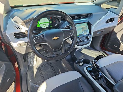 Used 2021 Chevrolet Bolt Premier w/ Infotainment Package image 15
