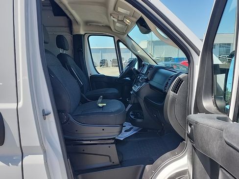 Used 2024 RAM ProMaster 2500 w/ Convenience Group FWD image 25