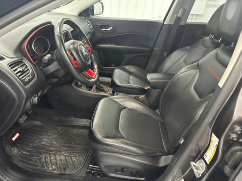 Used 2017 Jeep Compass Trailhawk w/ Leather Interior Group AWD/4WD image 51