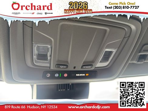 Used 2024 Chevrolet Silverado 1500 LT image 38