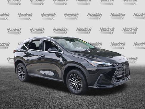 Used 2024 Lexus NX 250 FWD image 2