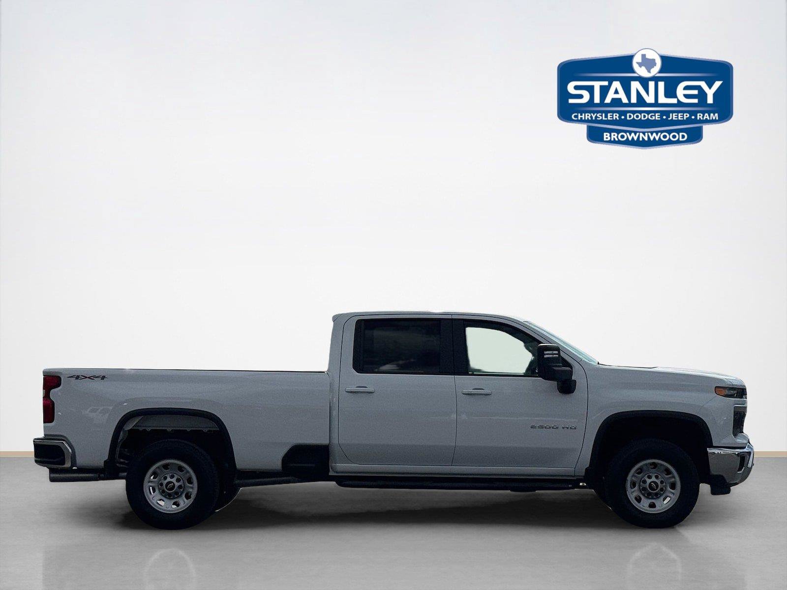 Used 2025 Chevrolet Silverado 2500 LT w/ Convenience Package AWD/4WD image 8