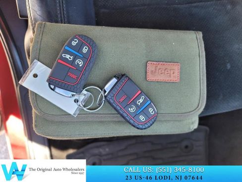 Used 2014 Jeep Grand Cherokee Altitude image 22