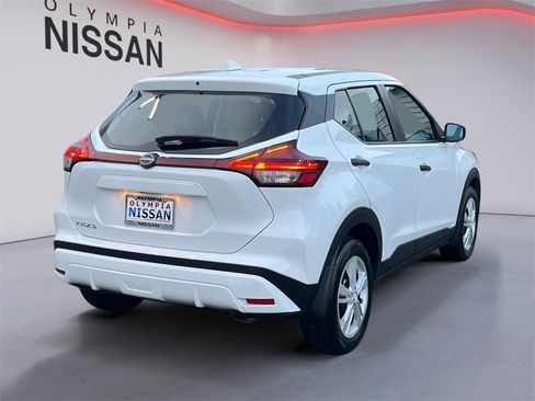 Used 2024 Nissan Kicks S image 5