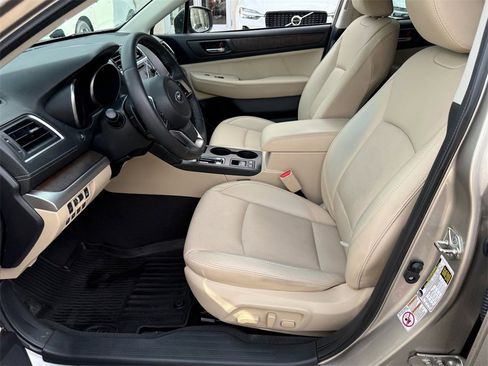 Used 2019 Subaru Outback 2.5i Limited image 2