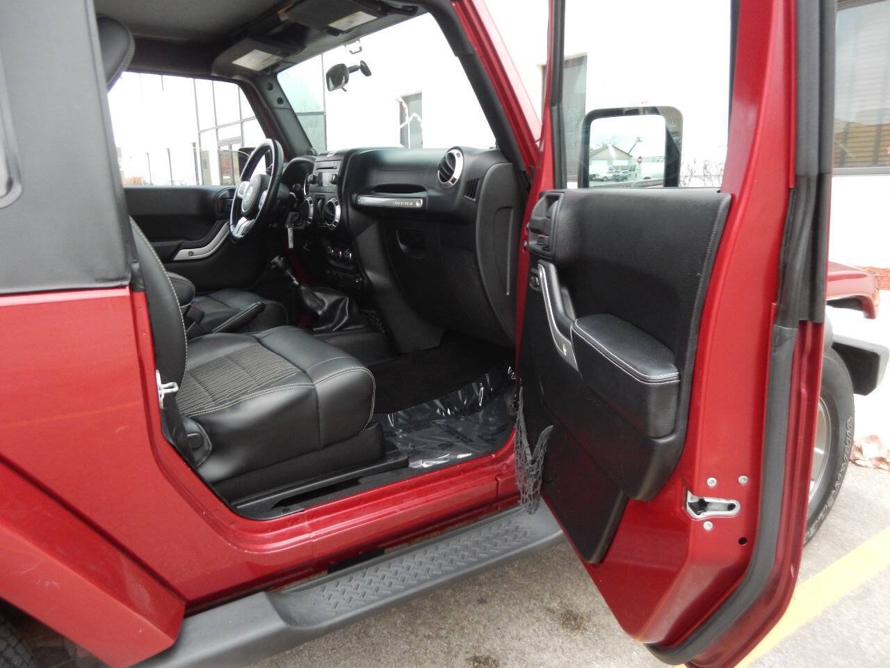 Used 2012 Jeep Wrangler Sport AWD/4WD image 29