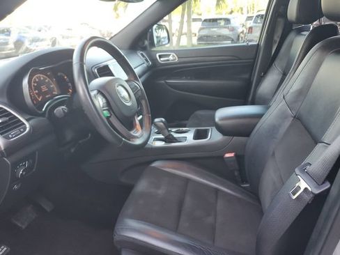 Used 2019 Jeep Grand Cherokee Altitude RWD image 17