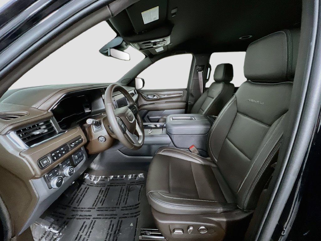 Certified 2023 GMC Yukon Denali w/ Max Trailering Package AWD/4WD image 19