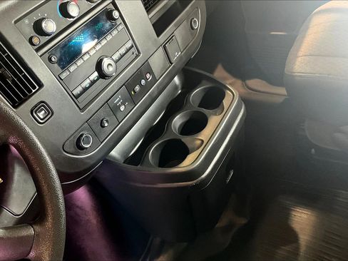 Used 2023 Chevrolet Express 3500 LS RWD image 18