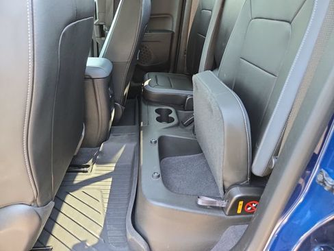 Used 2020 Chevrolet Colorado Z71 AWD/4WD image 28
