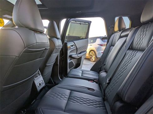New 2025 Mitsubishi Outlander SEL Black Edition image 15