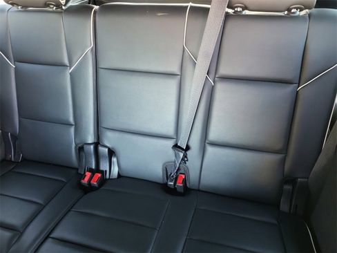 Used 2021 Cadillac Escalade ESV Sport w/ Driver Assist Tech Package image 16