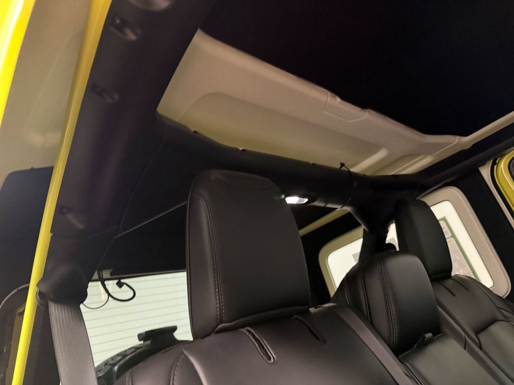 Used 2024 Jeep Wrangler Unlimited Rubicon AWD/4WD image 68