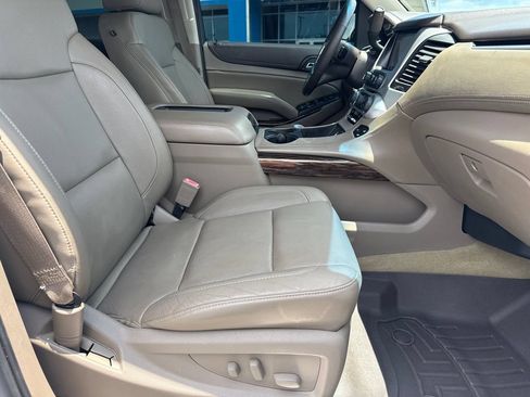 Used 2016 GMC Yukon SLT w/ Open Road Package AWD/4WD image 14