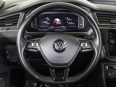 Used 2019 Volkswagen Tiguan SEL image 41
